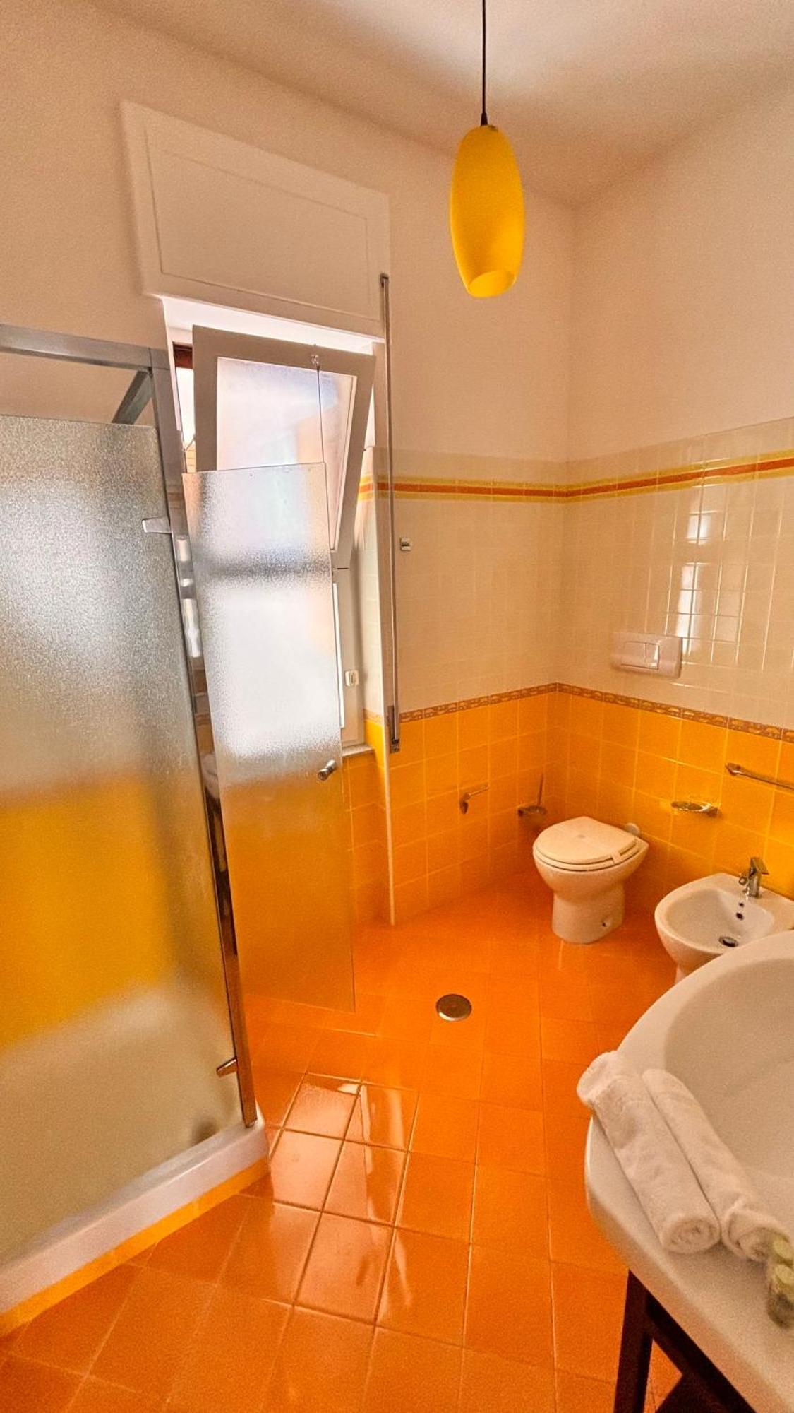 Reginella Guest House Salerno Exterior photo